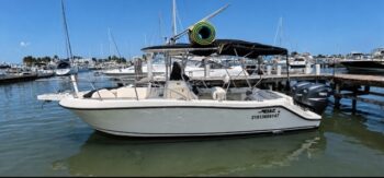 MAKO 252 CENTER CONSOLE 2005